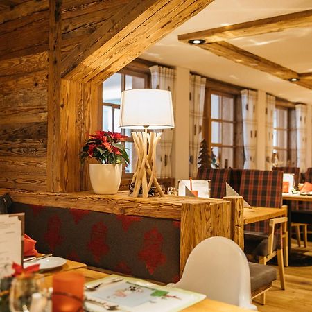 Ferienwohnung Ess: 4-Star Family Wellness Retreat Oberstdorf Exterior photo