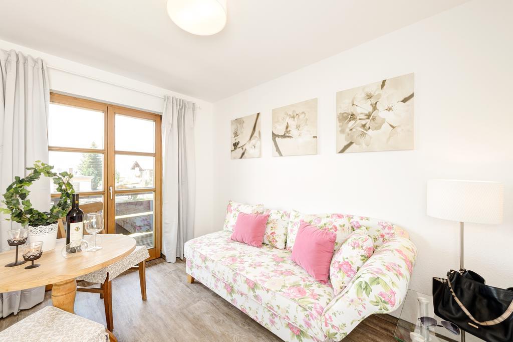 Ferienwohnung Ess: 4-Star Family Wellness Retreat Oberstdorf Exterior photo